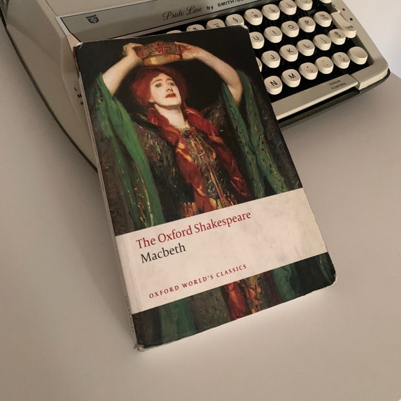 Macbeth book for sale - Picture 1 of 2